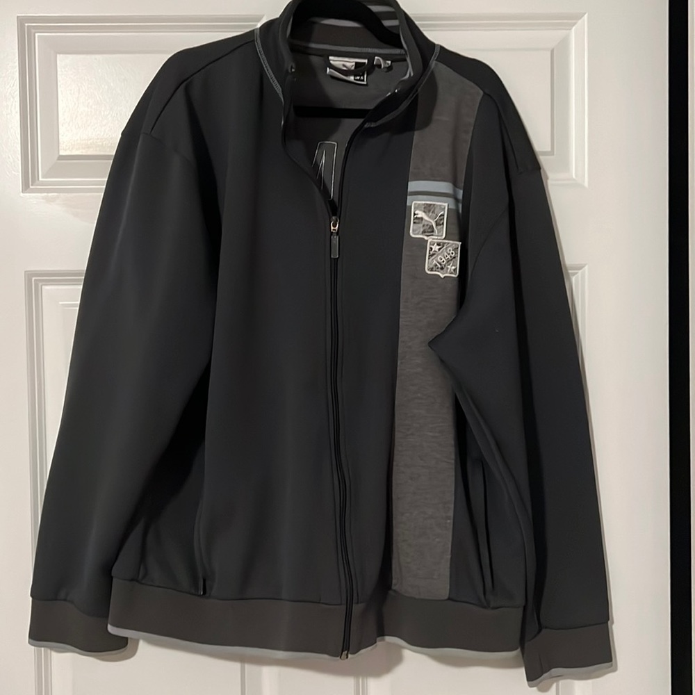 Men’s Puma zip up track jacket